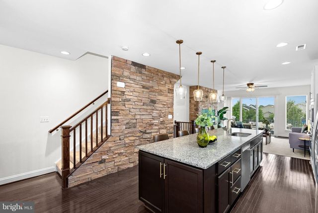 20401 CODMAN DR, Ashburn, VA 20147