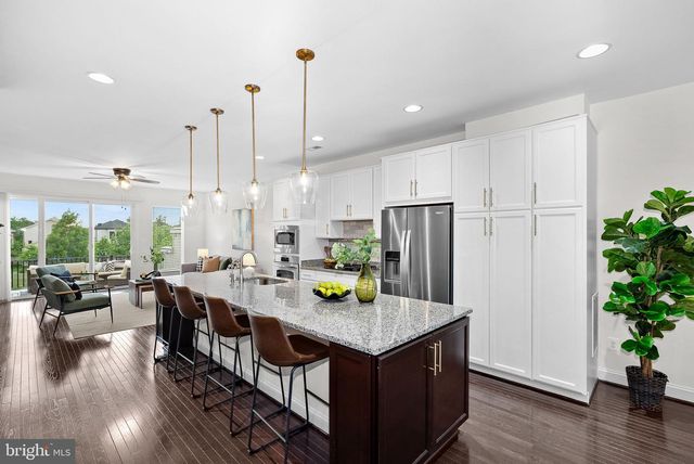 20401 CODMAN DR, Ashburn, VA 20147
