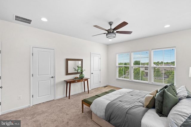 20401 CODMAN DR, Ashburn, VA 20147