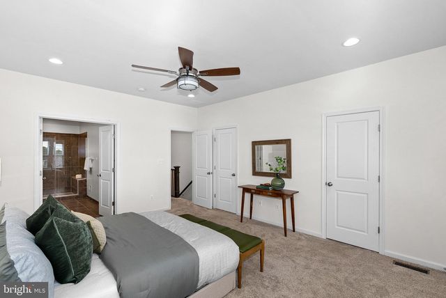 20401 CODMAN DR, Ashburn, VA 20147