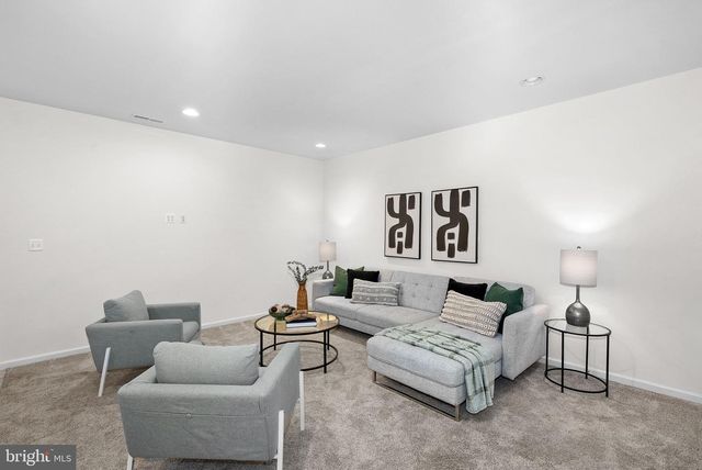 20401 CODMAN DR, Ashburn, VA 20147