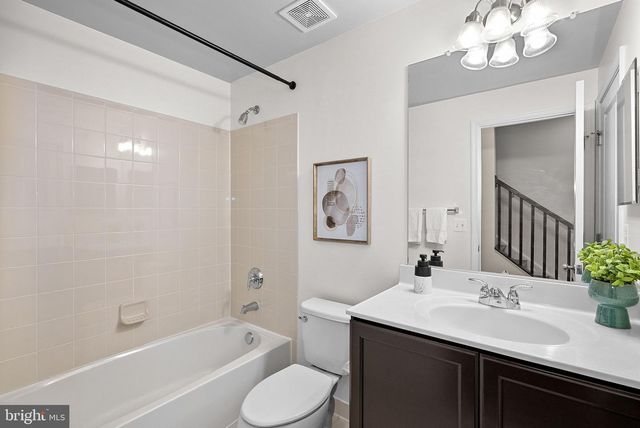 20401 CODMAN DR, Ashburn, VA 20147