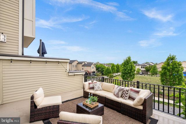 20401 CODMAN DR, Ashburn, VA 20147
