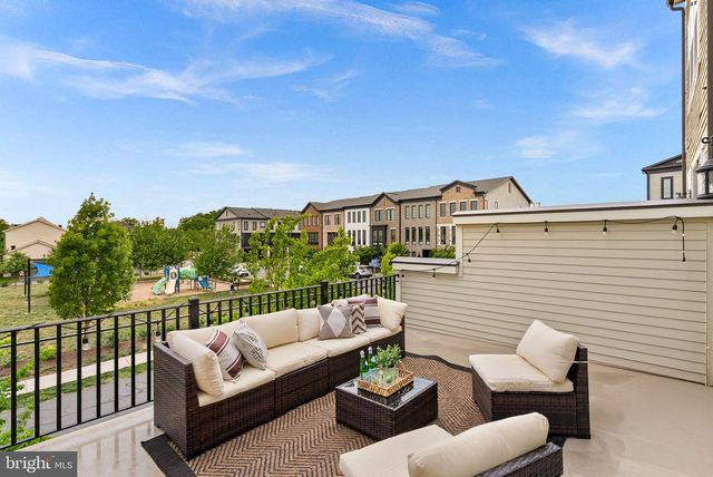 20401 CODMAN DR, Ashburn, VA 20147