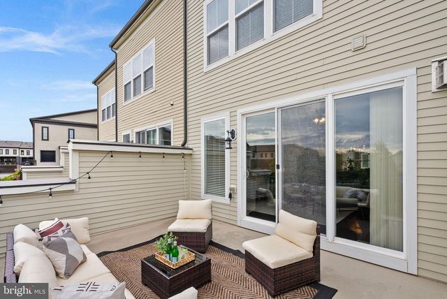 20401 CODMAN DR, Ashburn, VA 20147