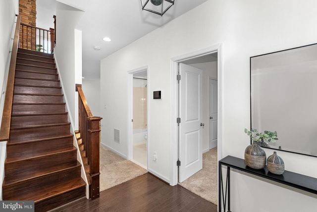 20401 CODMAN DR, Ashburn, VA 20147
