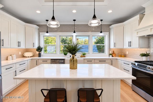 63 Day Avenue, Middletown, NJ 07748