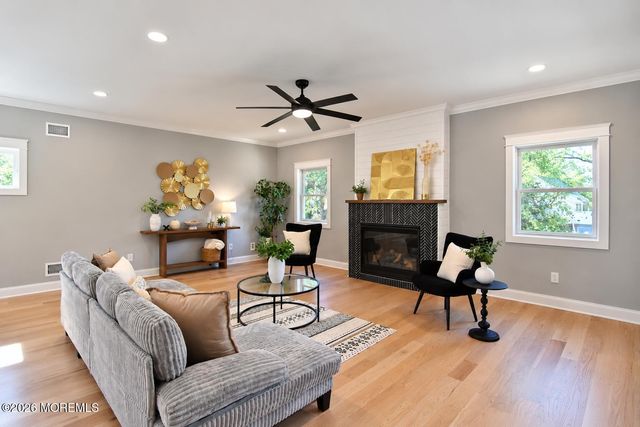 63 Day Avenue, Middletown, NJ 07748