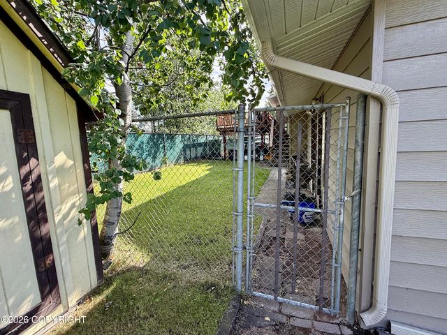 4625 Taft Street, Anchorage, AK 99517