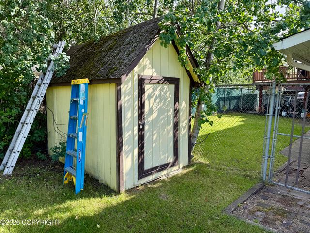 4625 Taft Street, Anchorage, AK 99517