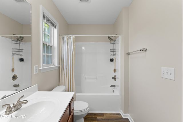 4000 W T Whitehead Drive, Jacksonville, NC 28546