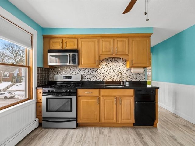 15 Hillock St 2, Boston, MA 02131