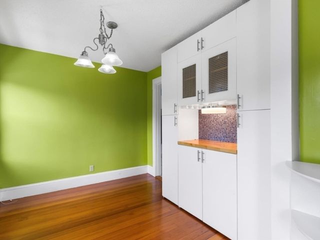 15 Hillock St 2, Boston, MA 02131