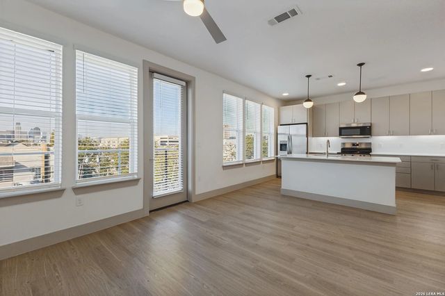 1506 N Prairie Ave # 216, Dallas, TX 75204
