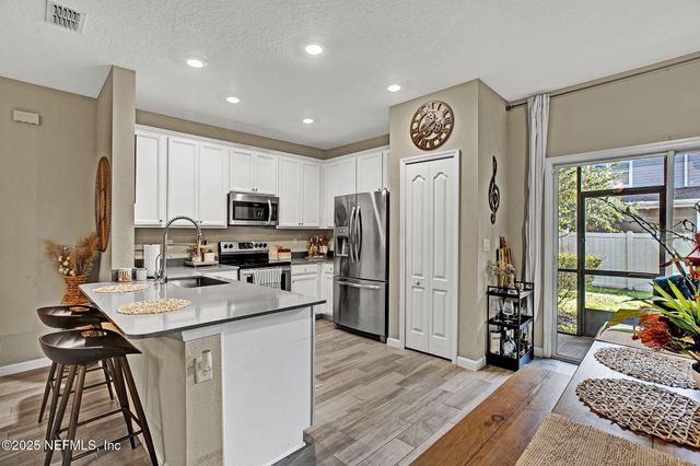 1311 SALT RIDGE Avenue, Jacksonville, FL 32218
