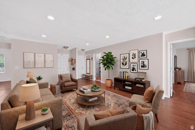 371 N STAMFORD DR, North Salt Lake, UT 84054