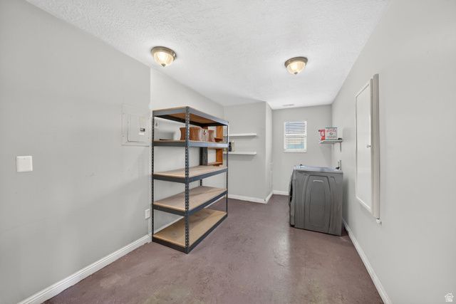 371 N STAMFORD DR, North Salt Lake, UT 84054