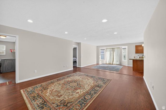 371 N STAMFORD DR, North Salt Lake, UT 84054