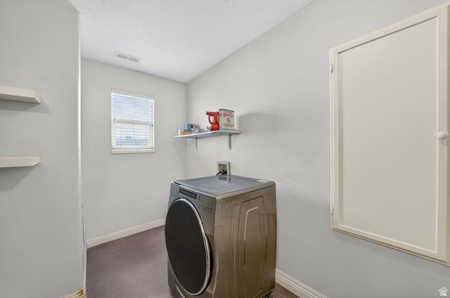 371 N STAMFORD DR, North Salt Lake, UT 84054