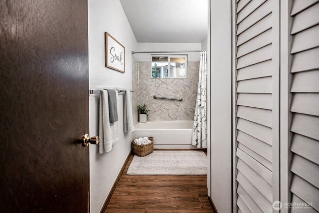 2322 Bryce Canyon Court, Puyallup, WA 98374