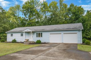 7441 Lewis Center Road, Westerville, OH 43082