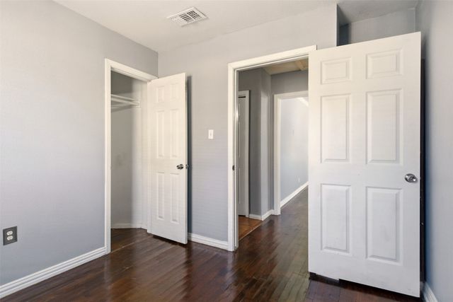 1809 Maple Street, Grand Prairie, TX 75050