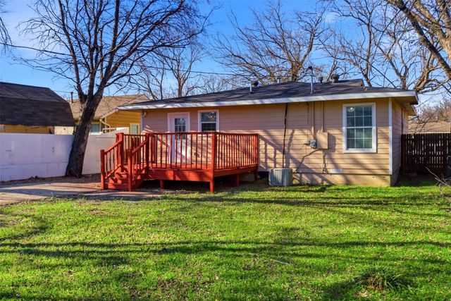 1809 Maple Street, Grand Prairie, TX 75050