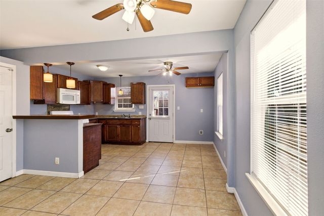 1809 Maple Street, Grand Prairie, TX 75050