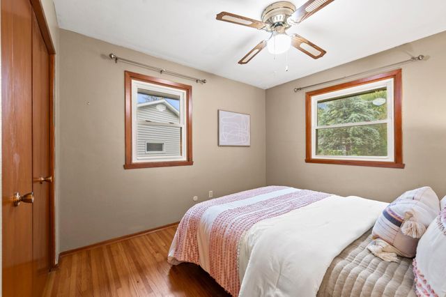 2245 Mapleview Avenue, Maplewood, MN 55109