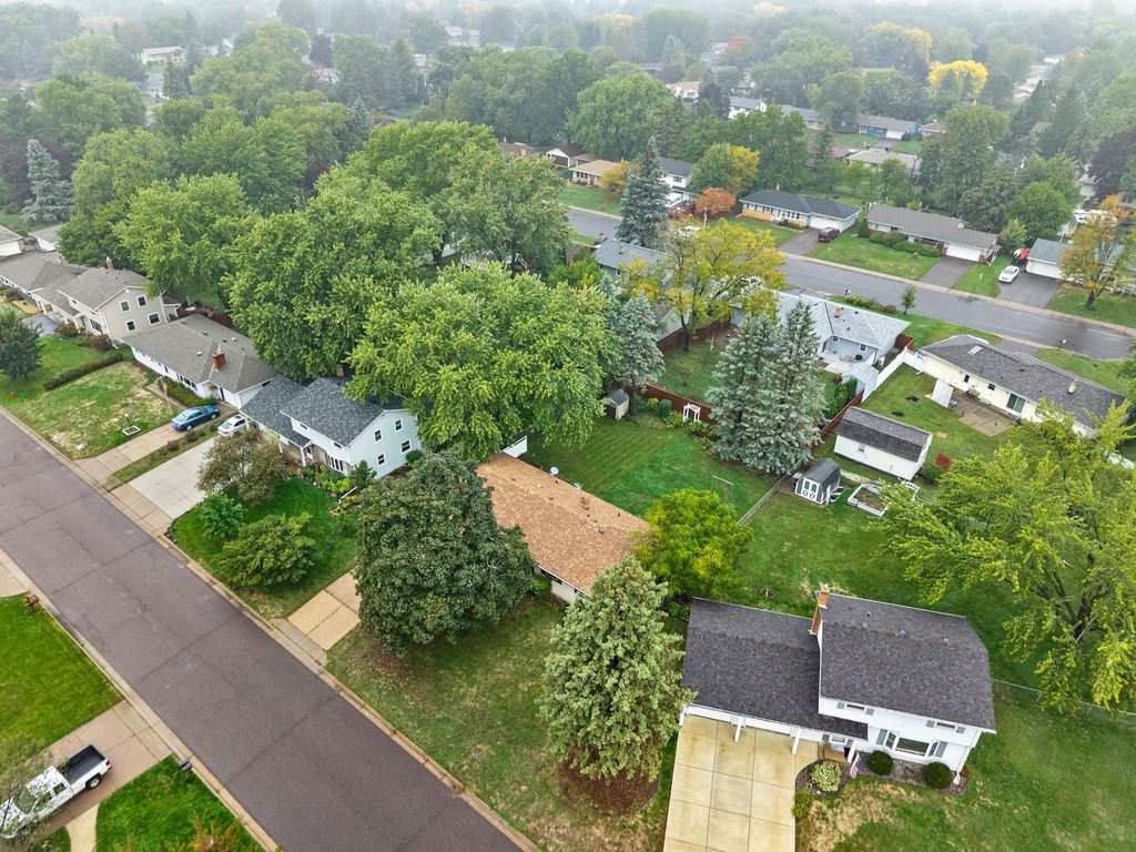2245 Mapleview Avenue, Maplewood, MN 55109 — photo 3