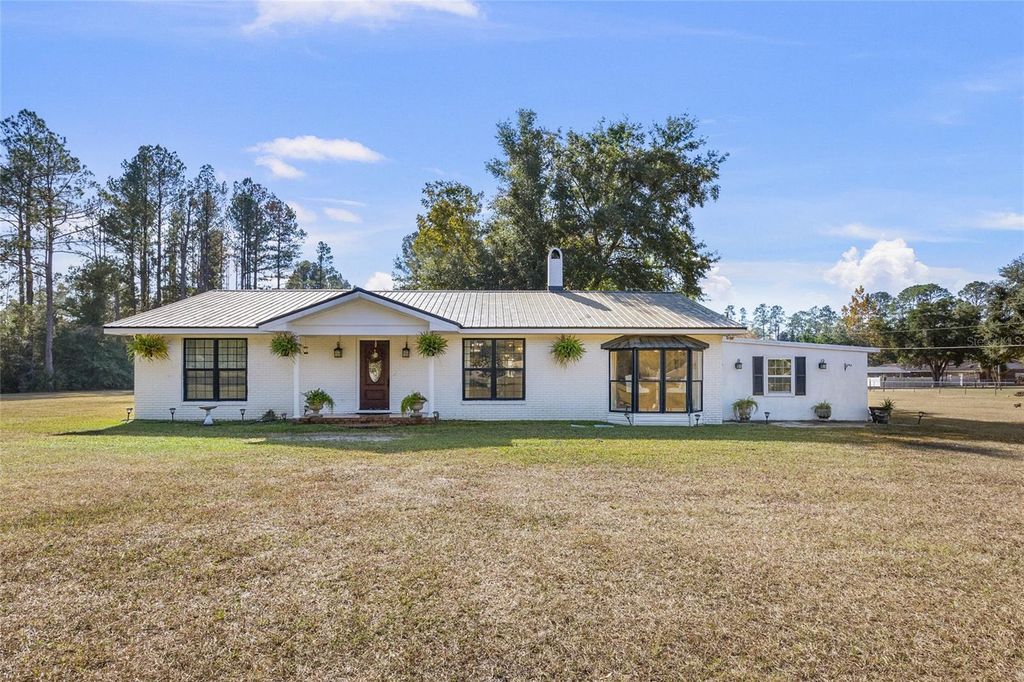 Image 1 of property listing at 172 SW BRADSHAW GLEN, Lake City, FL 32024