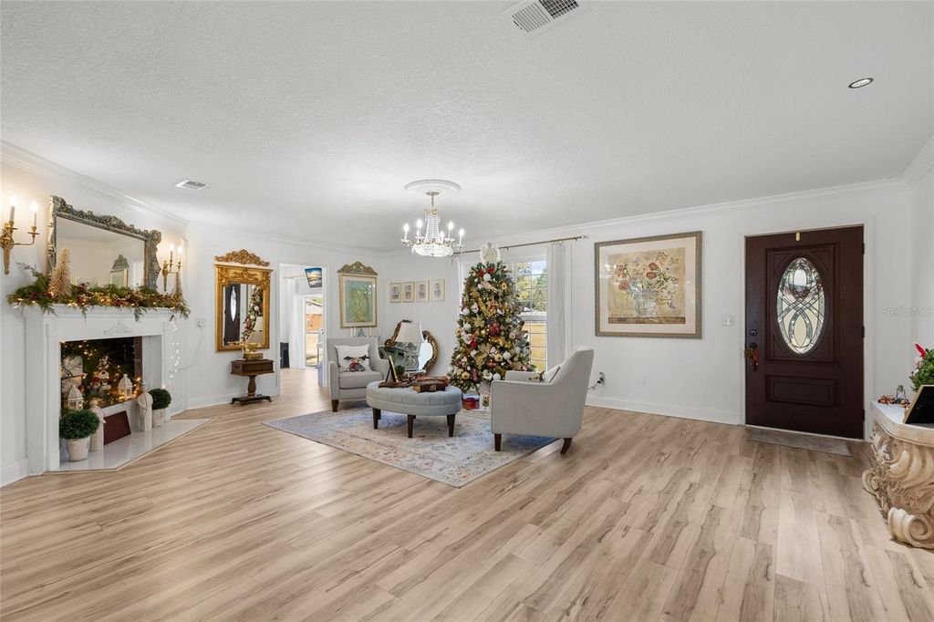 Image 3 of property listing at 172 SW BRADSHAW GLEN, Lake City, FL 32024