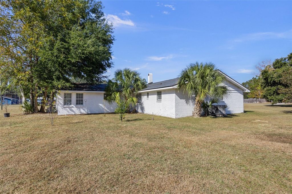 Image 30 of property listing at 172 SW BRADSHAW GLEN, Lake City, FL 32024