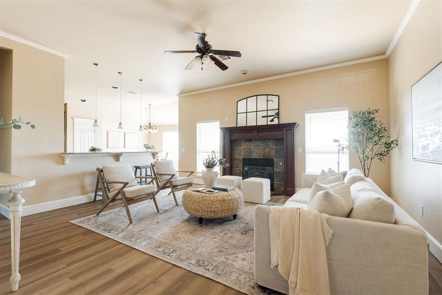 16428 Village Common Drive, Edmond, OK 73013