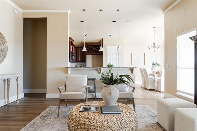 16428 Village Common Drive, Edmond, OK 73013