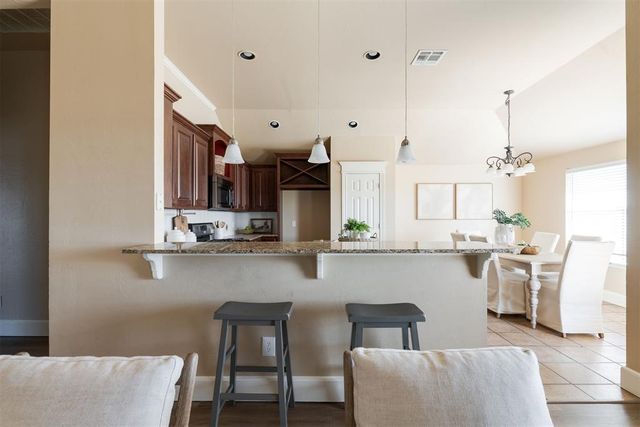 16428 Village Common Drive, Edmond, OK 73013