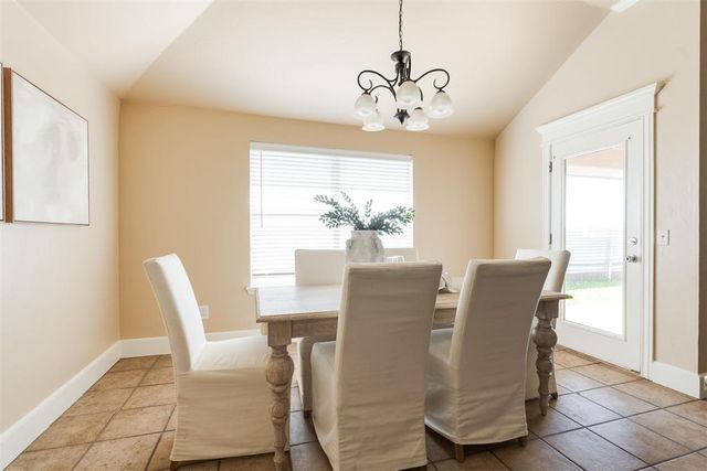 16428 Village Common Drive, Edmond, OK 73013