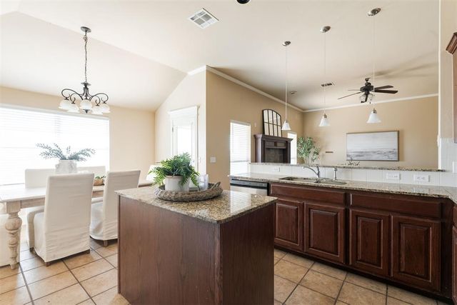 16428 Village Common Drive, Edmond, OK 73013
