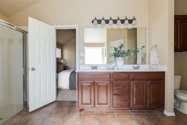 16428 Village Common Drive, Edmond, OK 73013