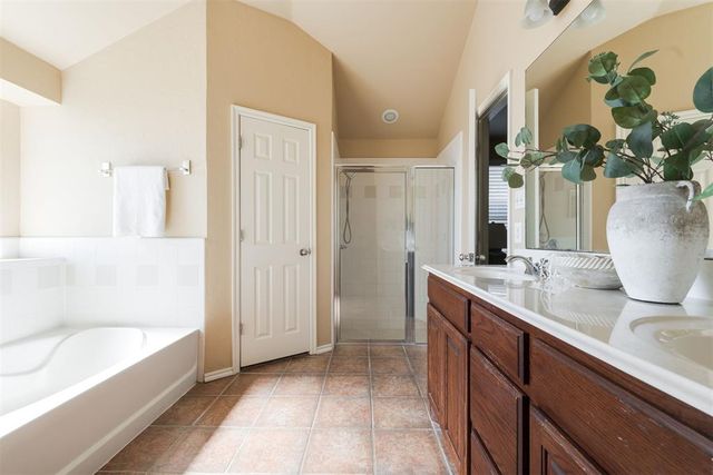 16428 Village Common Drive, Edmond, OK 73013