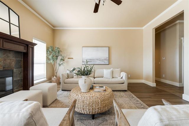 16428 Village Common Drive, Edmond, OK 73013