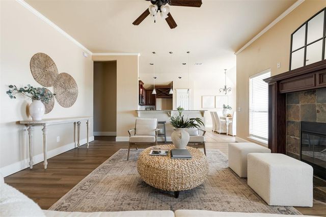 16428 Village Common Drive, Edmond, OK 73013