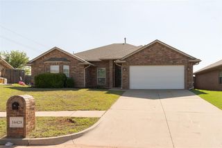 16428 Village Common Drive, Edmond, OK 73013