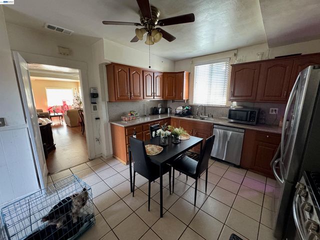 1815 68th Ave, Oakland, CA 94621