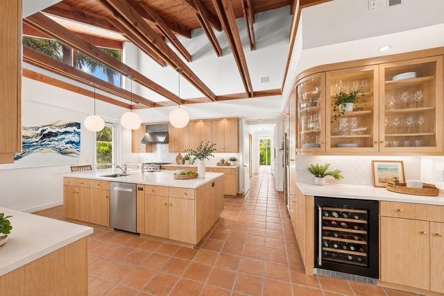6 La Costa Way, Palm Beach, FL 33480