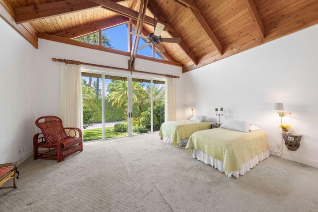 6 La Costa Way, Palm Beach, FL 33480