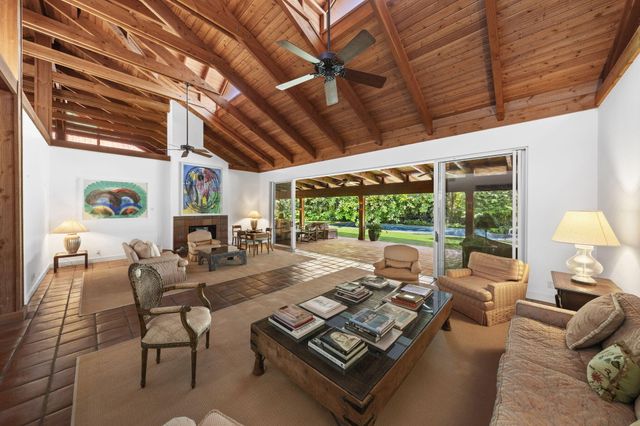 6 La Costa Way, Palm Beach, FL 33480