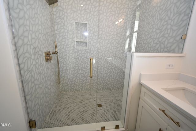 923 Arthur Minnis Road, Hillsborough, NC 27278