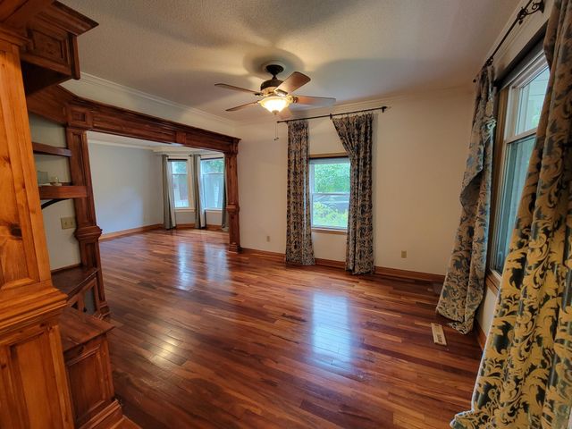 966 Allen Avenue, West Saint Paul, MN 55118