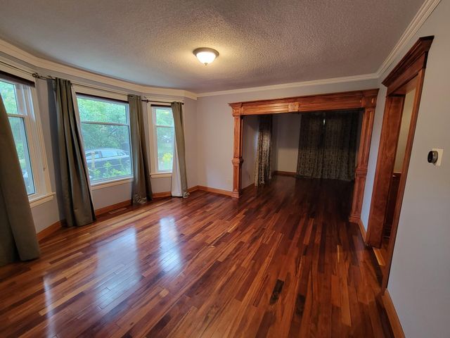 966 Allen Avenue, West Saint Paul, MN 55118
